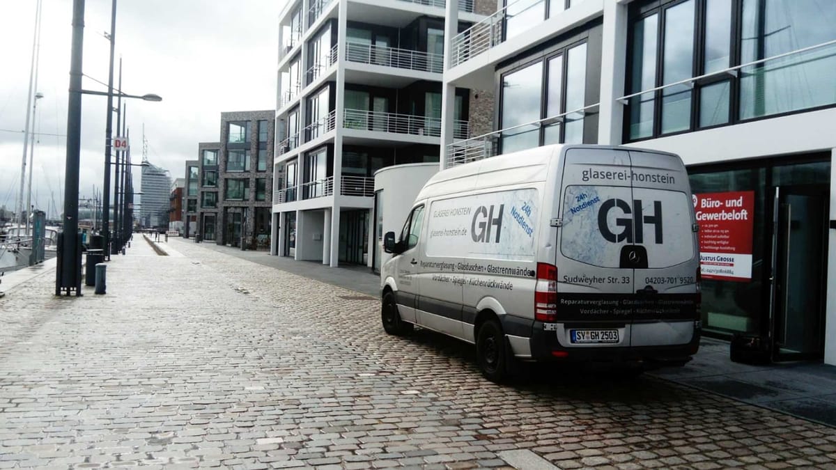 Firmentransporter der Glaserei Honstein